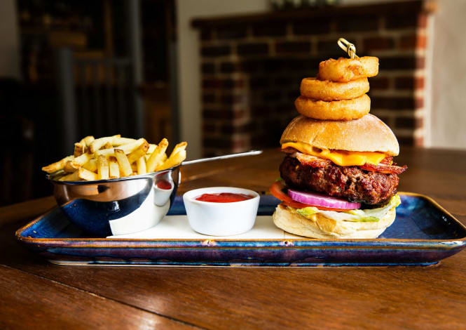 Cricketers Inn Burger